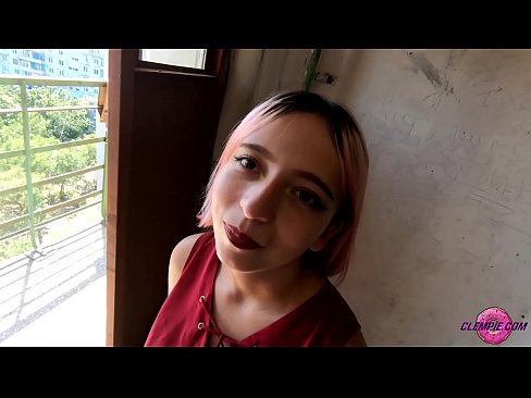 ❤️ Myfyriwr Synhwyrol Sugno Dieithryn yn yr Outback - Cum Ar Ei Wyneb Porno wrthon ni ❌️